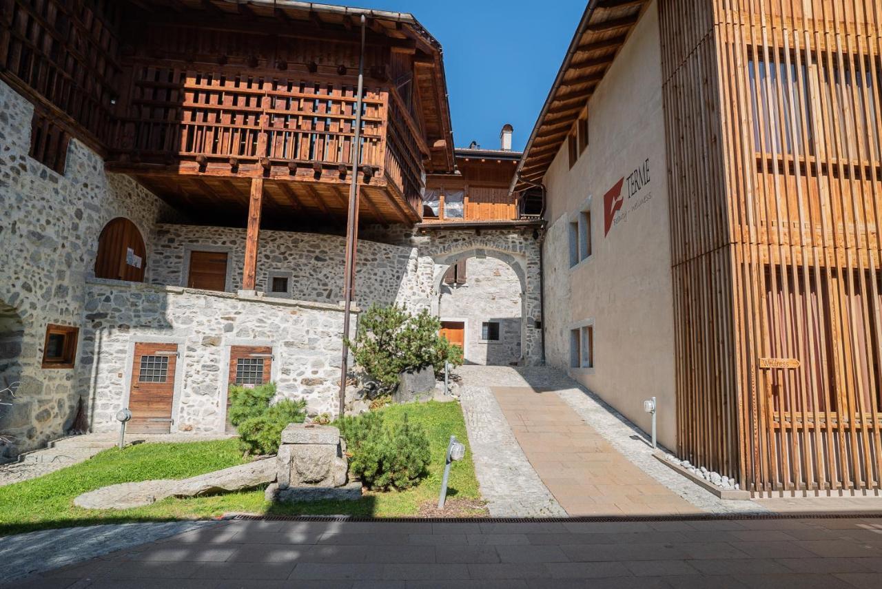Palazzo Lodron Bertelli. Dimora Storica & Spa Caderzone Exterior foto